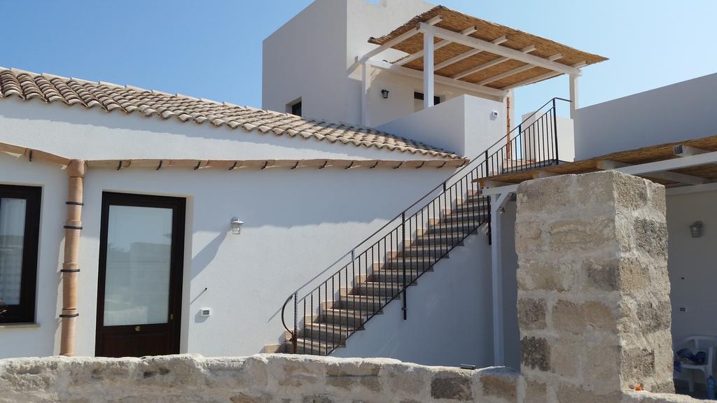 Casa Vacanze Senia Del Rais Φαβινιάνα Δωμάτιο φωτογραφία